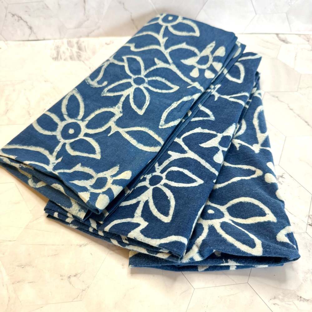 Crate & Barrel Napkins Indigo Blue Floral 100% Cotton Fabric Set Of 3 21x21" EUC
